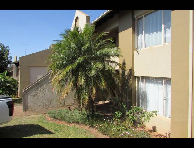 2 BEDROOM APARTMENT FOR SALE IN KINGSVIEW